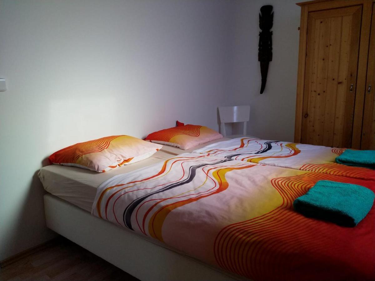Camping & Guest House Pliskovice Mirovice ภายนอก รูปภาพ