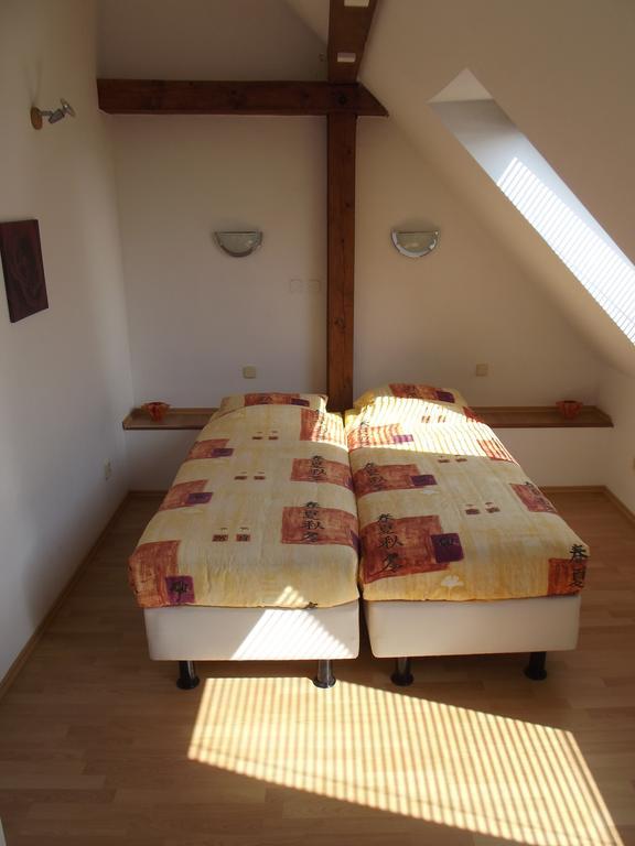 Camping & Guest House Pliskovice Mirovice ภายนอก รูปภาพ