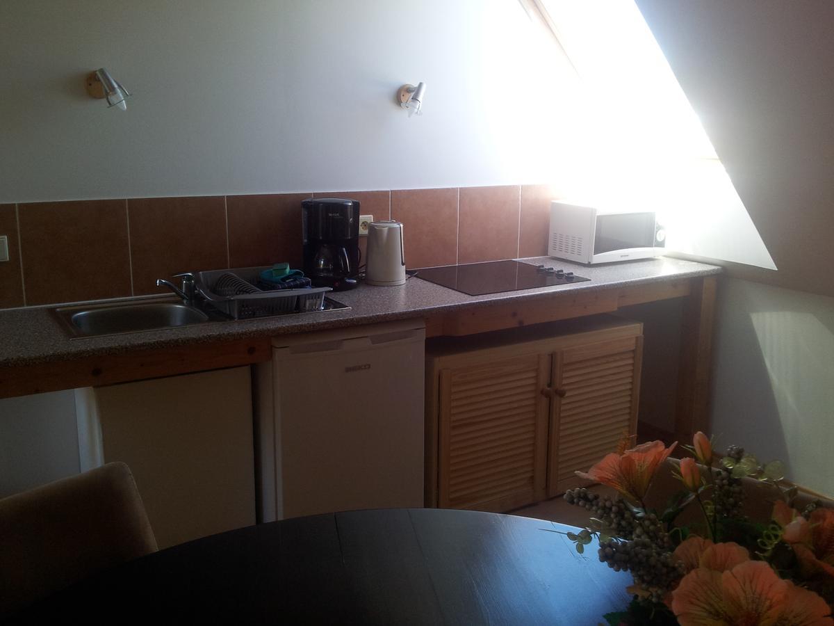 Camping & Guest House Pliskovice Mirovice ภายนอก รูปภาพ